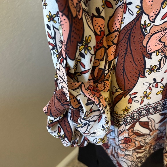 Oversized 70’s style Floral Blouse Tunic Burgundy - Picture 3 of 11